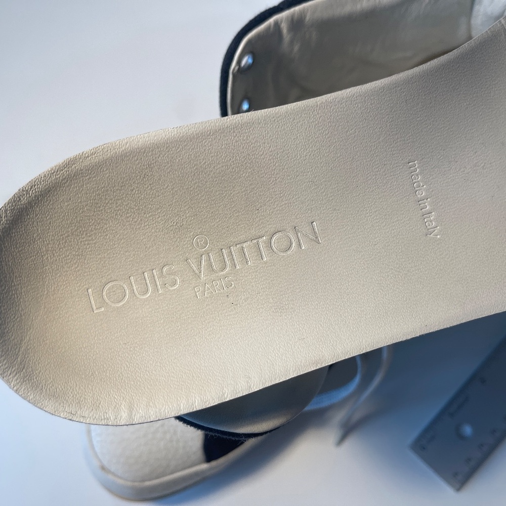 Louis Vuitton Men's Suede / Leather High–Top Sneakers Size 8.5 / 10 U.S. - Picture 9 of 10